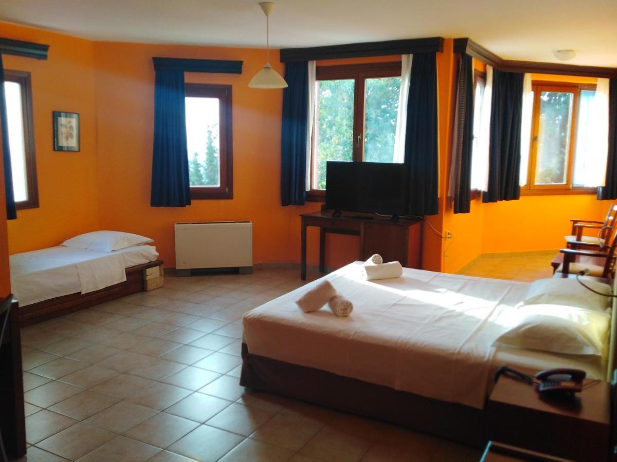 Roxani Country House Resort Maroneia  Exterior photo